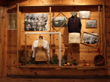 Изложба "Музиком кроз живот"